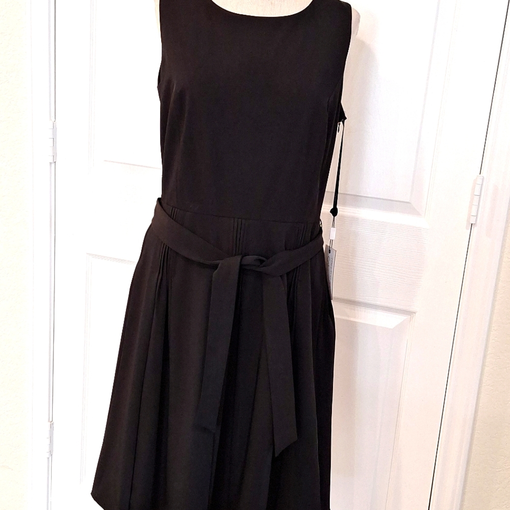 Calvin Klein Black Sleeveless Pleated Skirt Dress Size 6 NWT